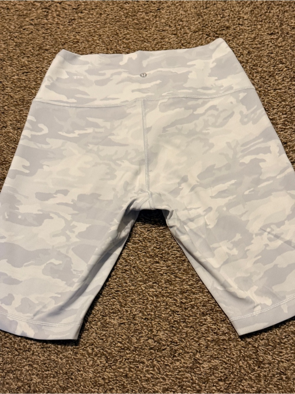 lululemon athletica womens Light Gray Camo Bike Shorts